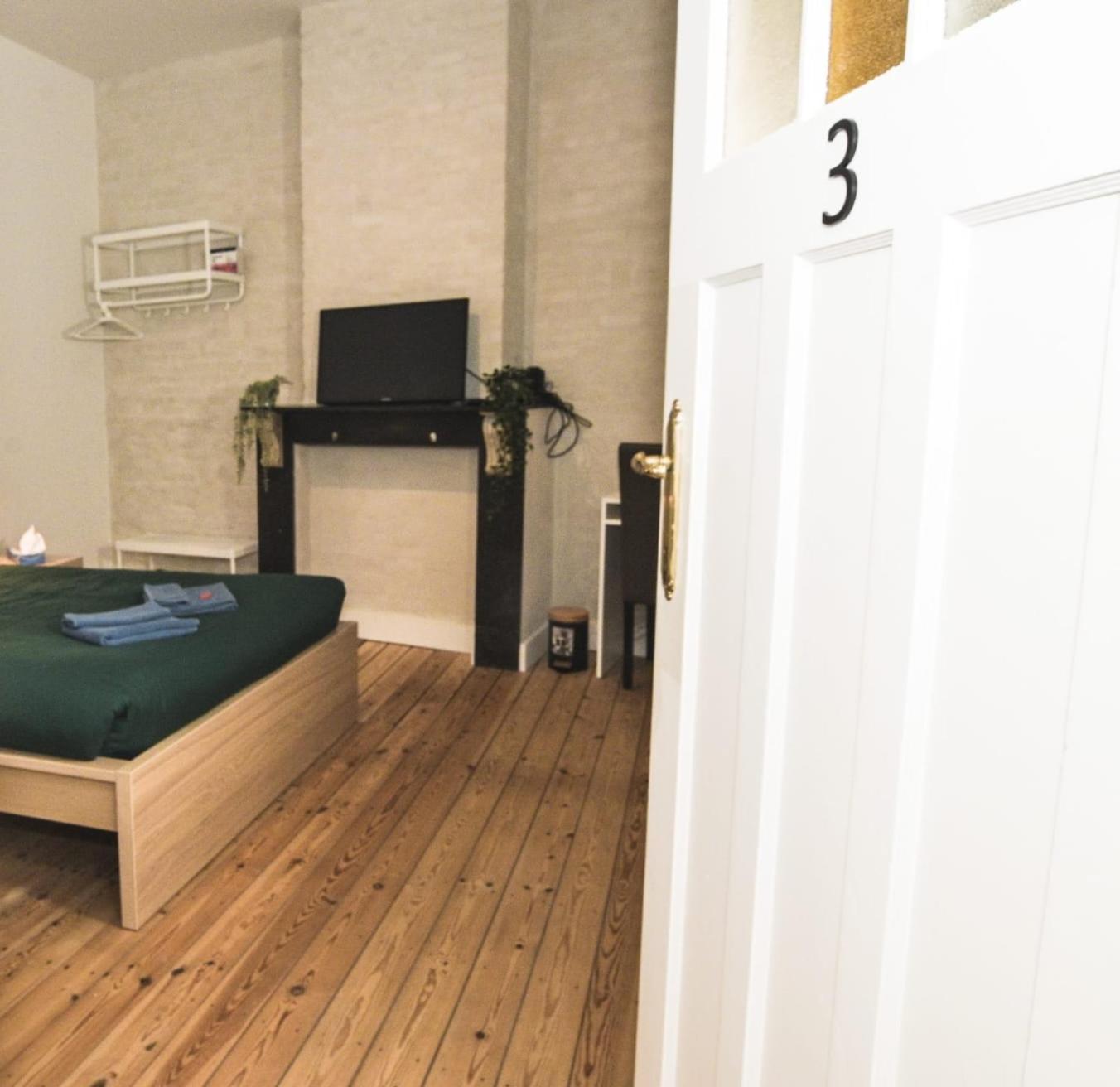 Cozy And Confortable Room Near Brussels Central Station Bruxelas Exterior foto